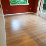 Vakkundige montage van laminaat voor strakke afwerking